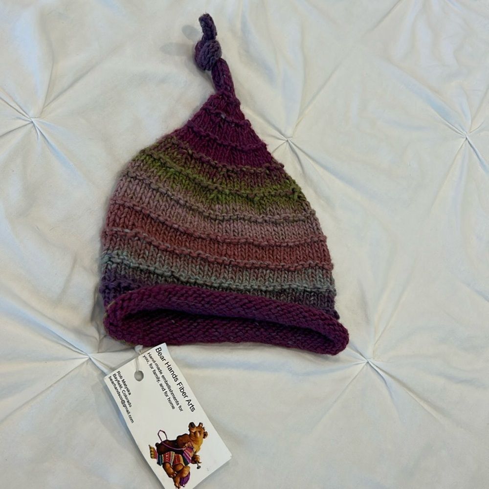 NWT Bear Hands Fiber Arts Kids Hand Knit Spiral Hat Soft Self Striping Acrylic